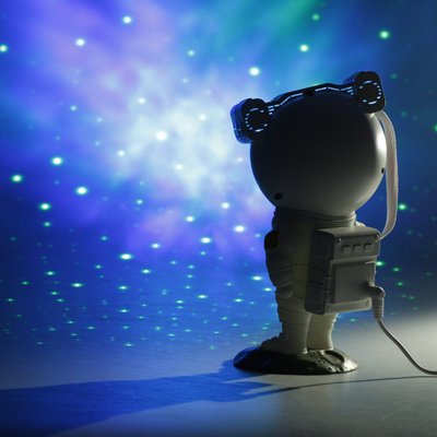 Проектор нічник Космонавт із проекцією зоряного неба з пультом і USB UR511 фото